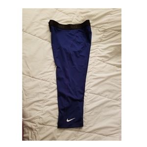 Women nike capris